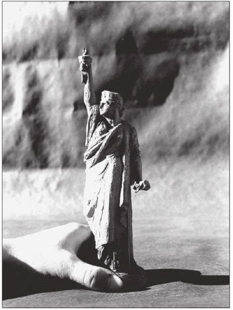 orígenes en arcilla diosa de la libertad