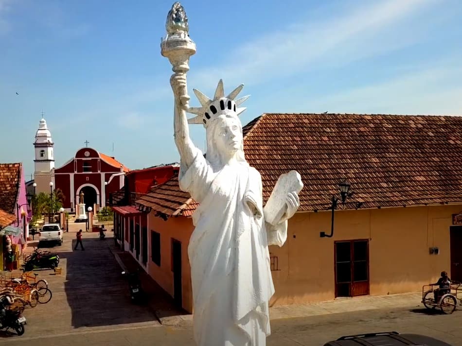 estatua de la libertad palizada mexico